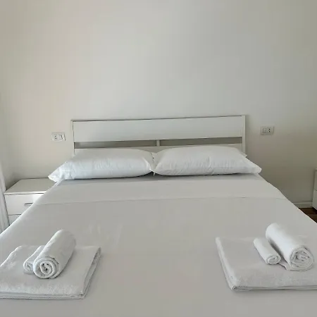 Apartment Bilocale Strategico A Milan